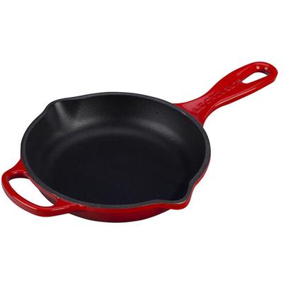 Le Creuset - Signature 1/2-Qt. Iron Handle Skillet - 20182016060001