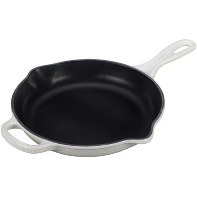 Le Creuset - 9" (1-3/8-Qt.) Signature Iron Handle Skillet - 20182023010001